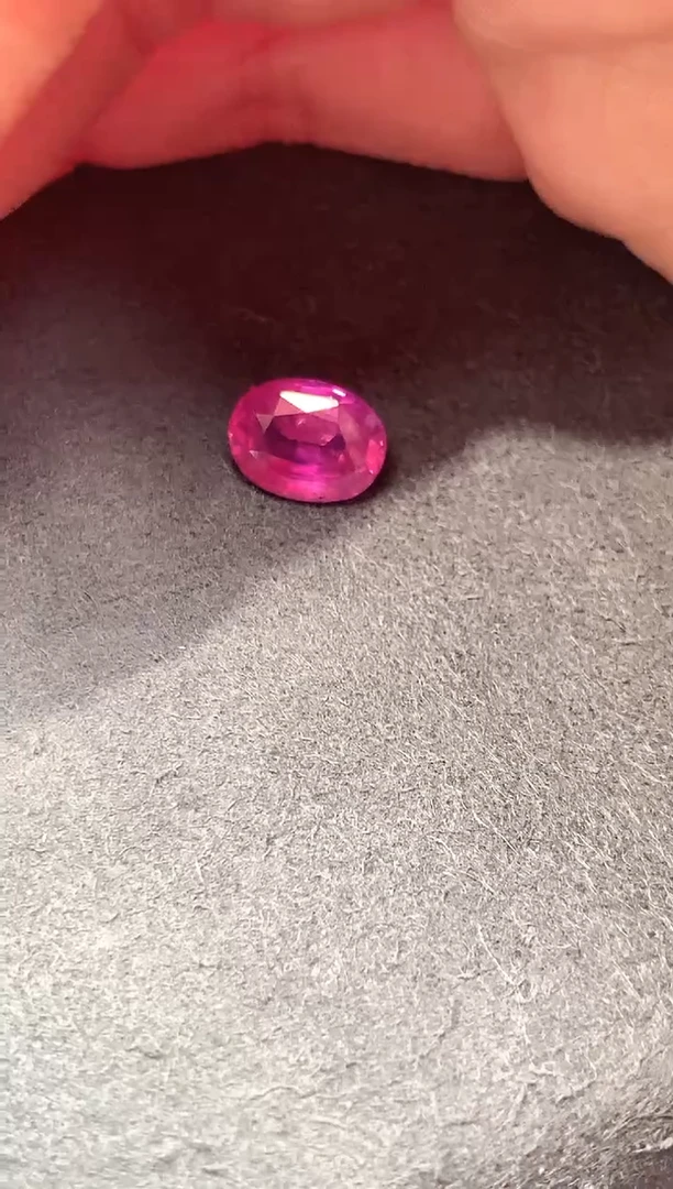 裸石蓝宝石3.08克拉无烧粉蓝宝