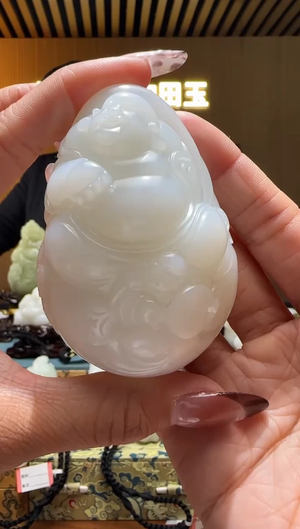 未镶嵌和田玉摆件1