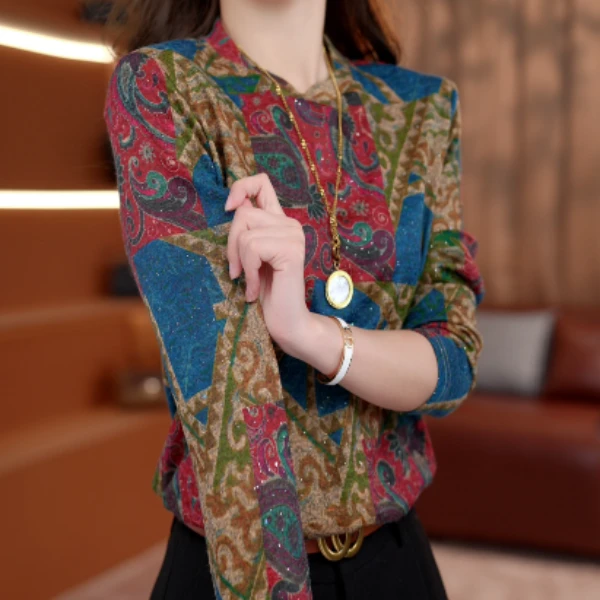 2025新款一念千山优雅圆领高端小衫套头时髦长袖上衣打底衫女