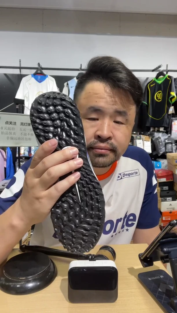 睡***猫价格340  尺码44