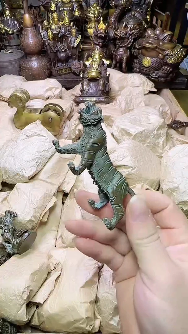 铜器摆件铜器摆件