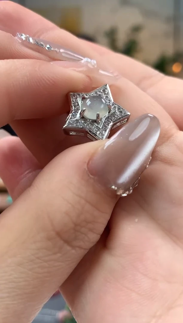 【闪购商品】翡翠吊坠(不含链)未镶嵌吊坠