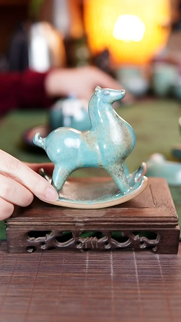 746钧瓷摇摇马 绿色