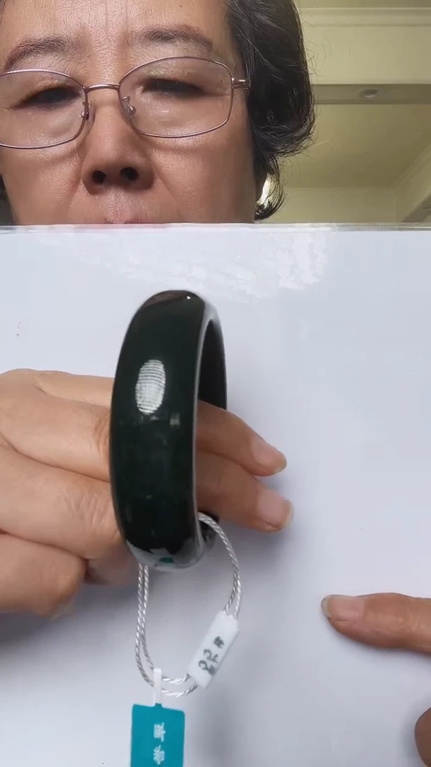 未镶嵌手镯和田玉枫*55