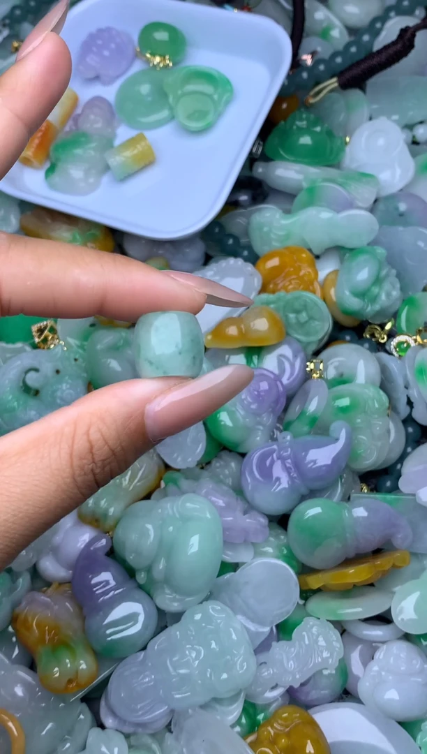 翡翠未镶嵌颈饰天然缅甸翡翠吊坠