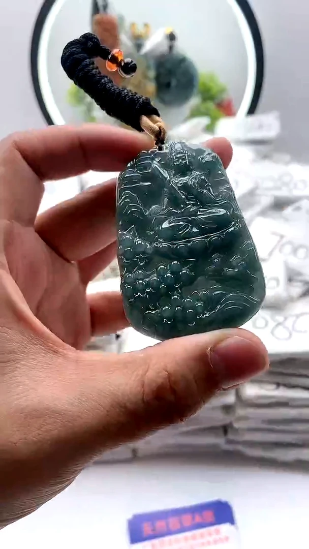 【闪购商品】翡翠颈饰未镶嵌虚空藏