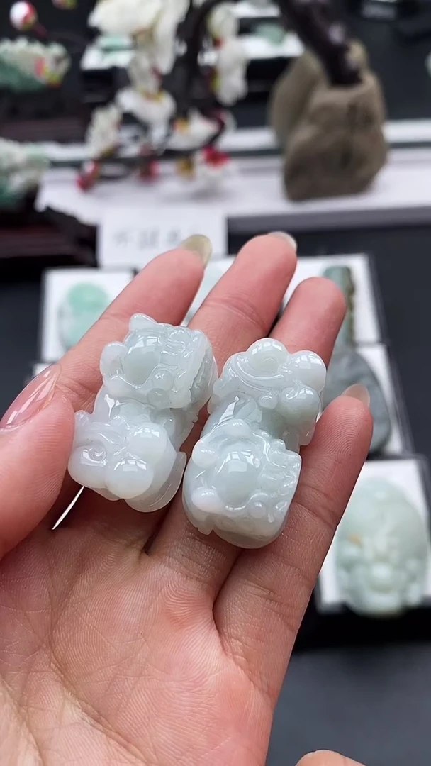 【闪购商品】翡翠颈饰未镶嵌天然缅甸A货翡翠随机发一件
