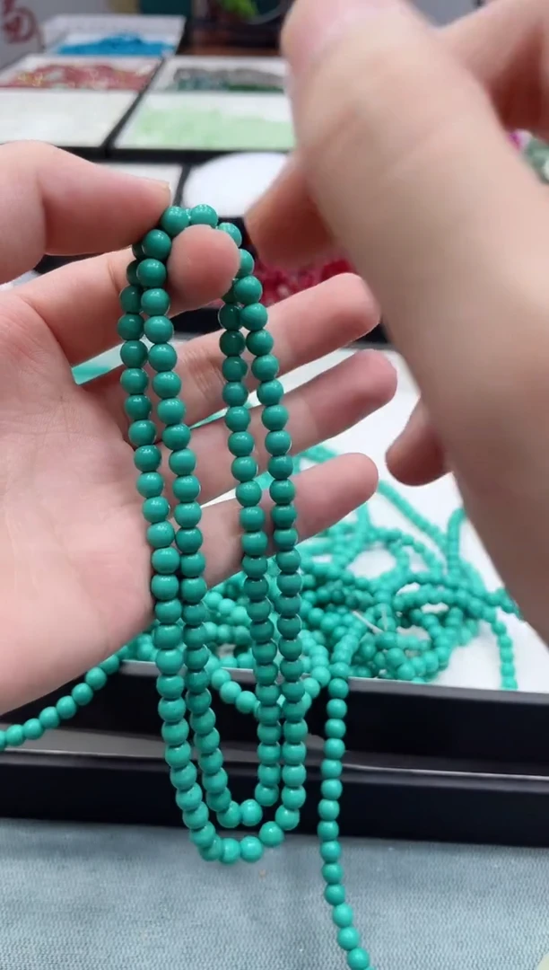 【闪购商品】石英质玉手链未镶嵌绿色