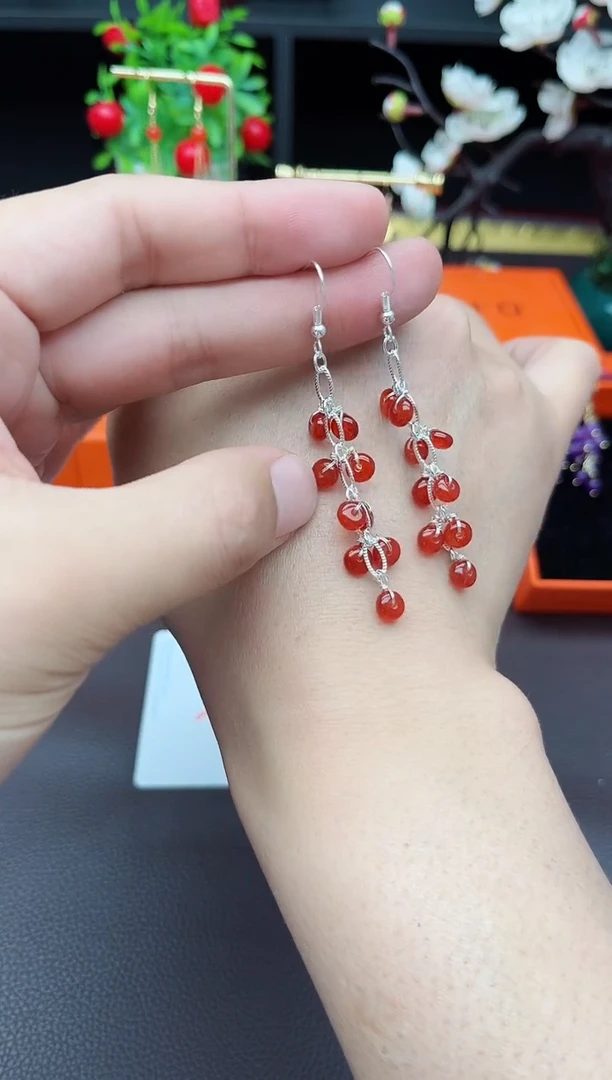 玛瑙/玉髓耳饰银S925镶嵌红流苏