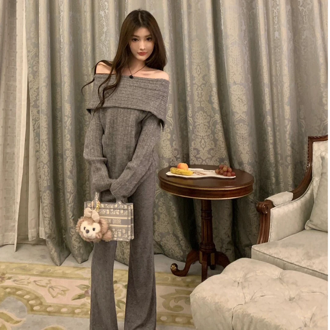 慵懒秋季性感气质2025新款温柔一字肩长袖针织翻领毛衣时尚套装女