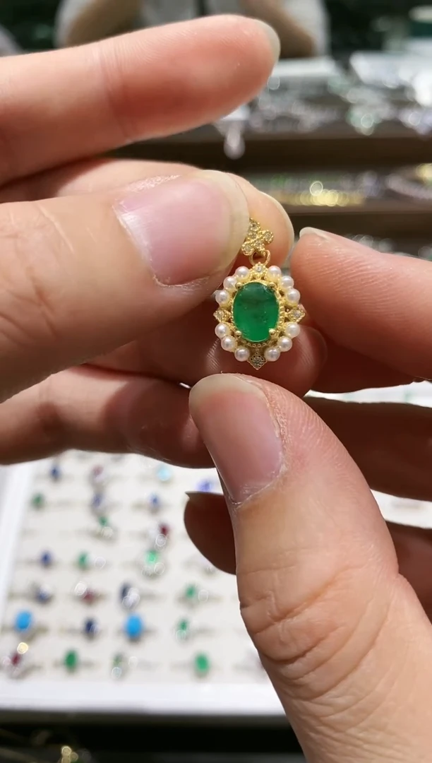 【闪购商品】祖母绿颈饰银S925镶嵌吊坠