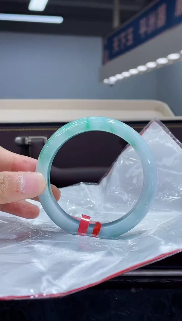 未镶嵌手镯翡翠11