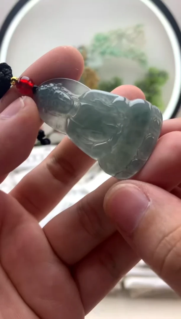 颈饰未镶嵌翡翠小素衣