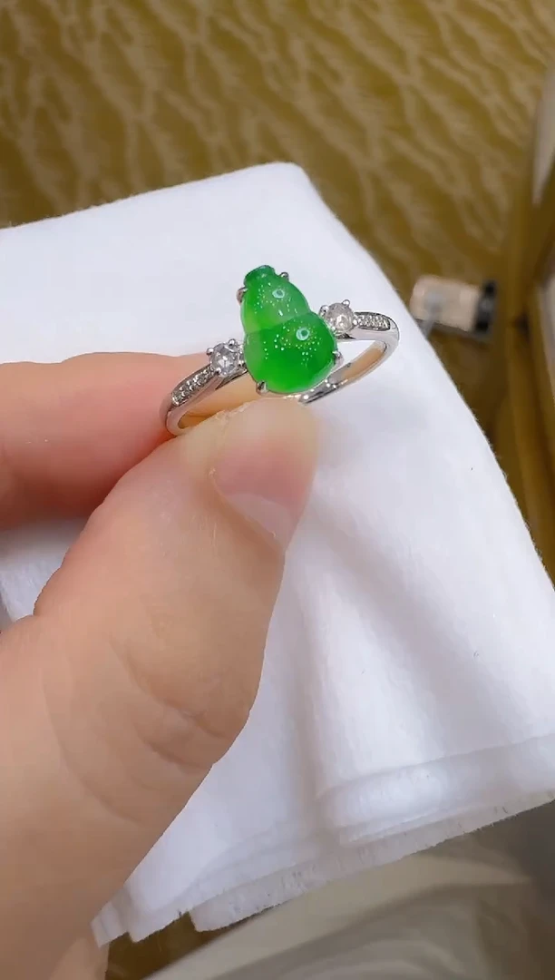 翡翠戒指18K金镶嵌多样性团购发一件