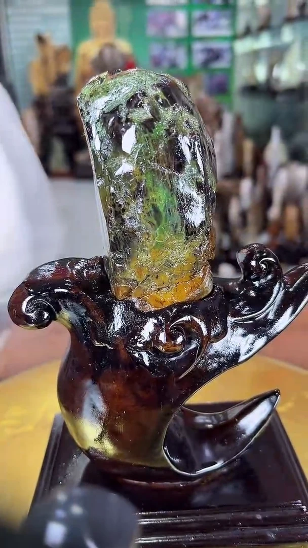 未镶嵌珠宝奇石硅化玉缅甸天然树化玉摆件