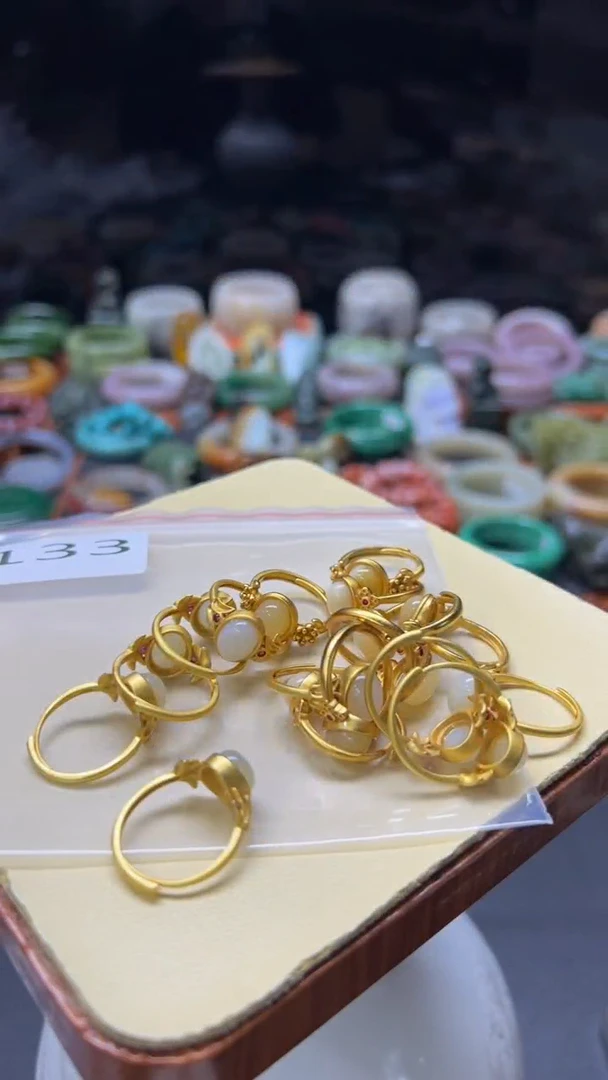 【闪购商品】石英质玉手镯未镶嵌133