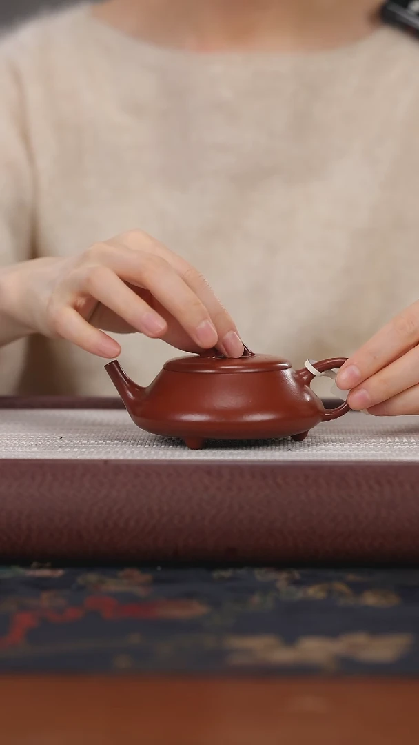 【闪购商品】紫砂茶壶hx大红袍 亦瓢 180cc