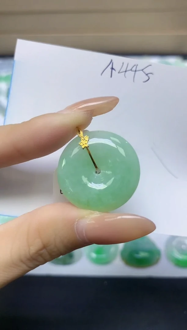 颈饰18K金镶嵌翡翠天然缅甸A货翡翠百元以上9元证书费自理