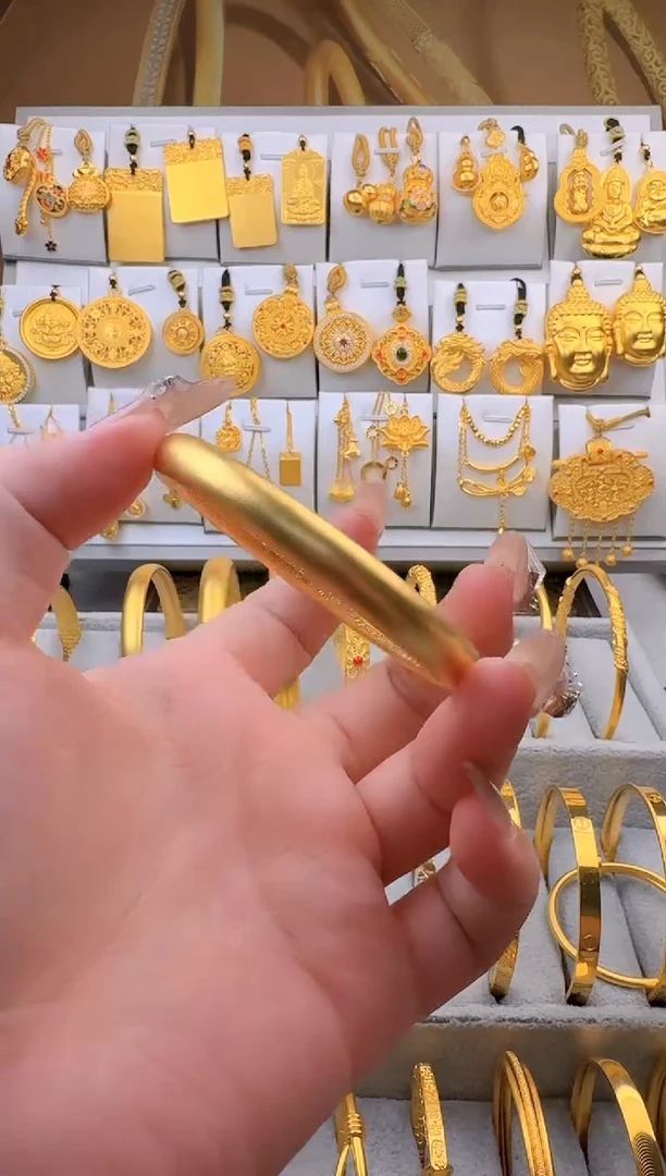 无足银心经泥鳅背手镯  总重29g外2.5g卡8，56圈口