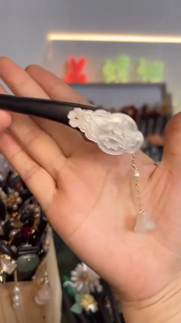 非金属木质季***?美丽发簪