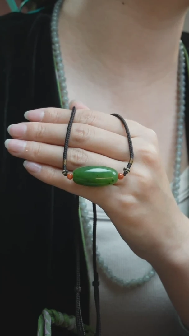 颈饰未镶嵌和田玉H18