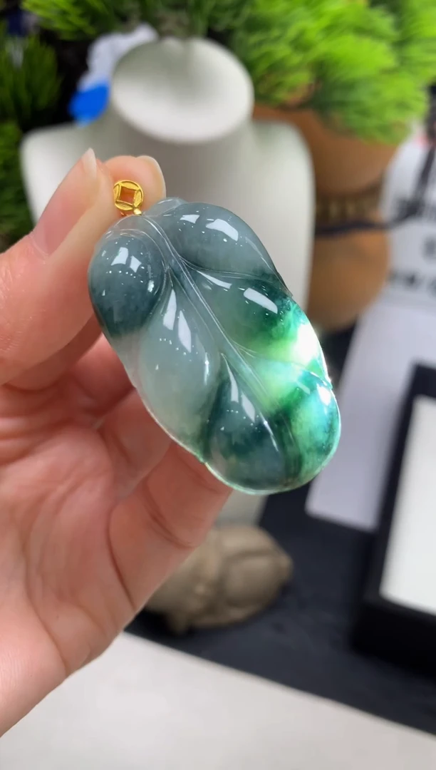 颈饰未镶嵌翡翠丫****小---124177