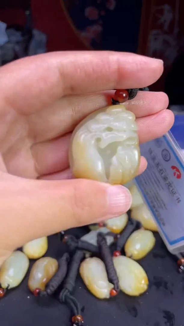 颈饰未镶嵌和田玉213