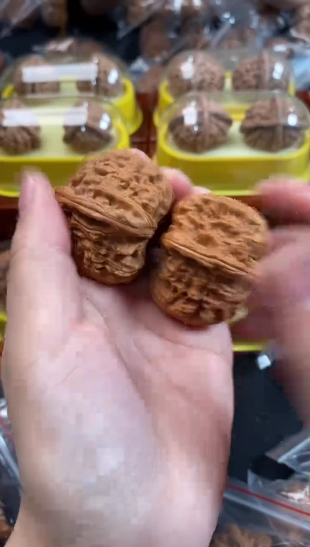 把件文玩核桃白狮子40尺s390