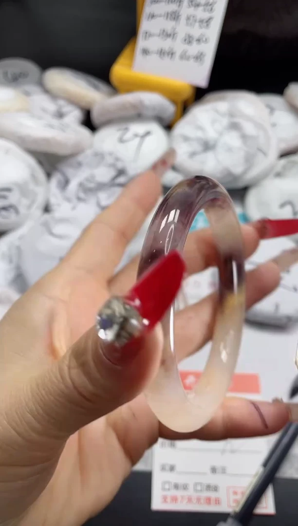 【闪购商品】石英质玉手镯未镶嵌360