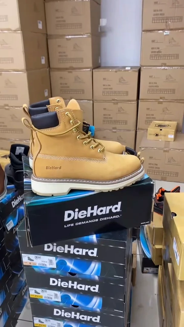 牛皮44.5码，84101，运动鞋码，工装靴 默认瑕疵