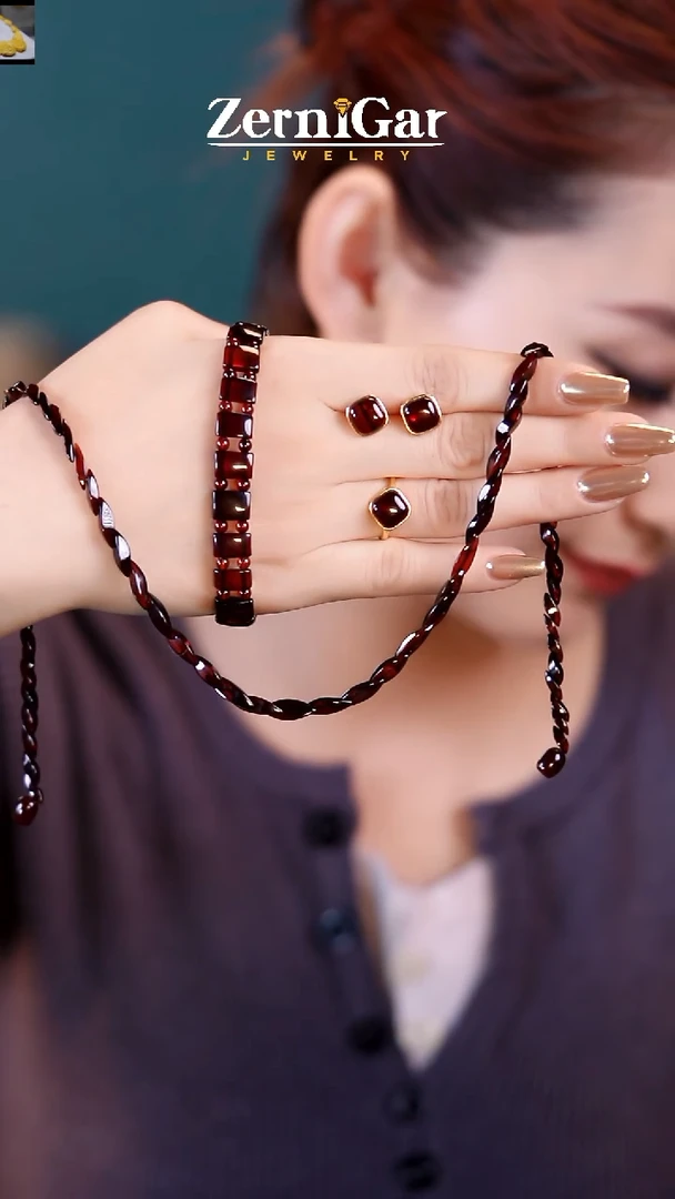 【闪购商品】琥珀颈饰未镶嵌天然琥珀四件套