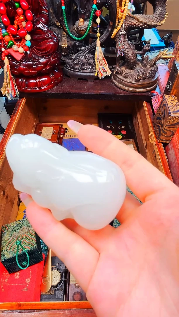 和田玉未镶嵌车挂安哥精品专属链接f94