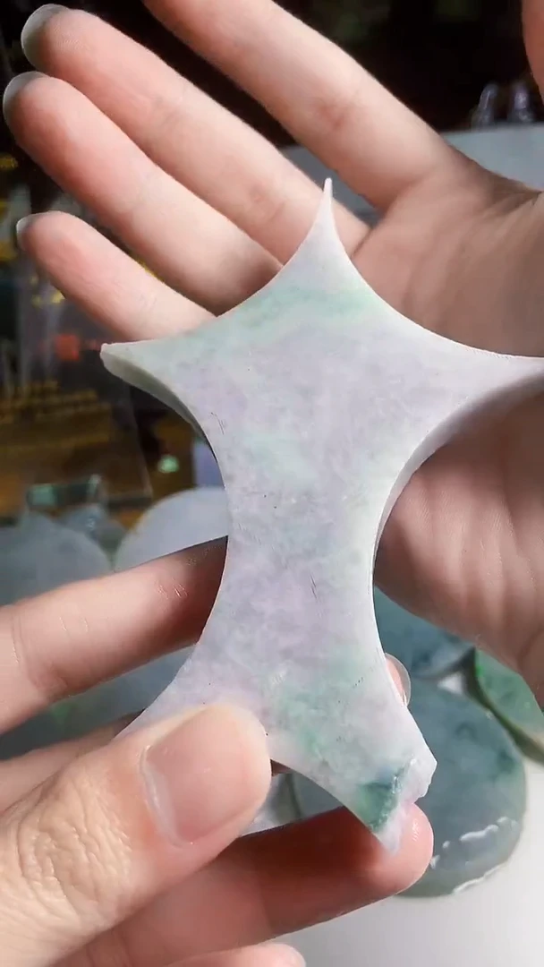 颈饰未镶嵌翡翠缅甸翡翠A货010