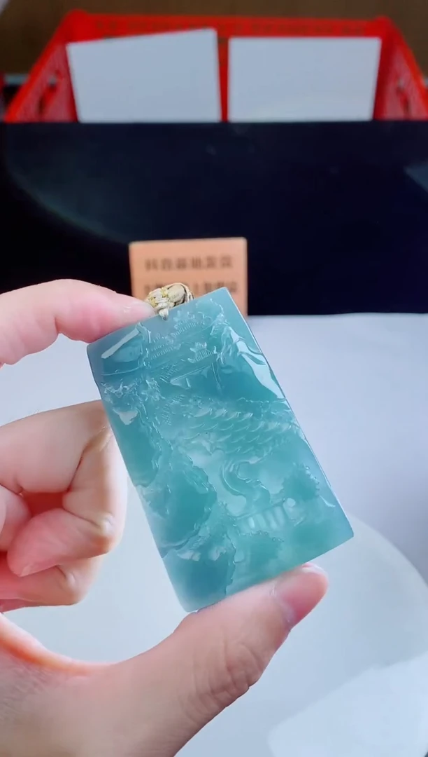 颈饰未镶嵌翡翠1