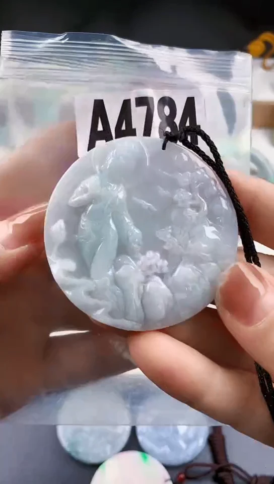 颈饰未镶嵌翡翠天然翡翠吊坠挂件