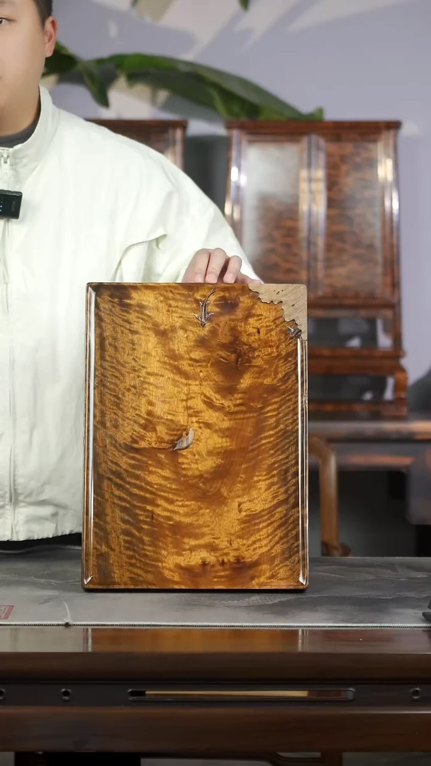 金丝楠555号阴沉满花纹巧雕大鱼干泡茶盘