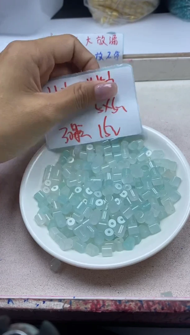 【闪购商品】玛瑙/玉髓颈饰未镶嵌w1526冰川蓝海蓝宝桶珠5mm*30