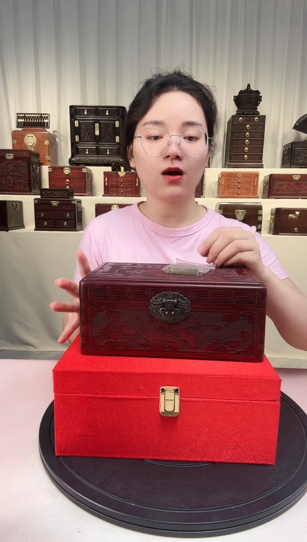 紫檀木类成套家具幸福美满