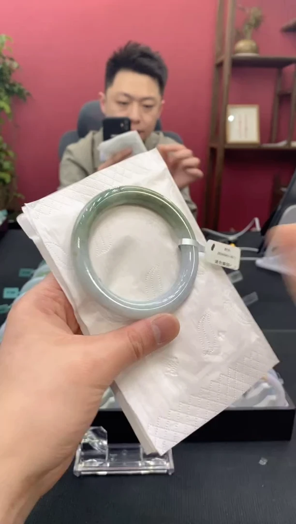 【闪购商品】翡翠手镯未镶嵌00001791