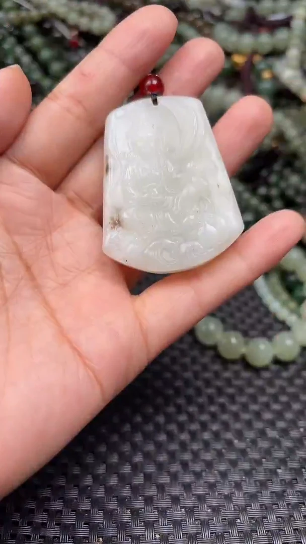 颈饰未镶嵌和田玉1