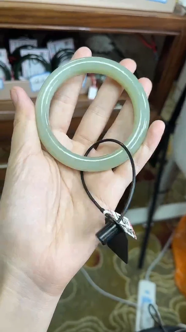 未镶嵌手镯和田玉58