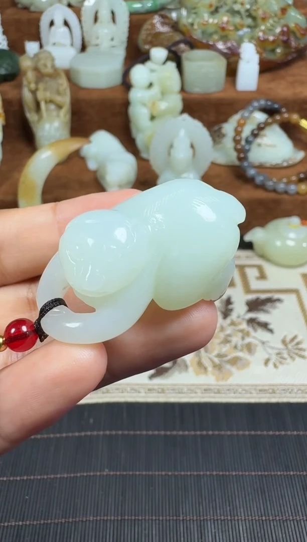 颈饰未镶嵌和田玉1