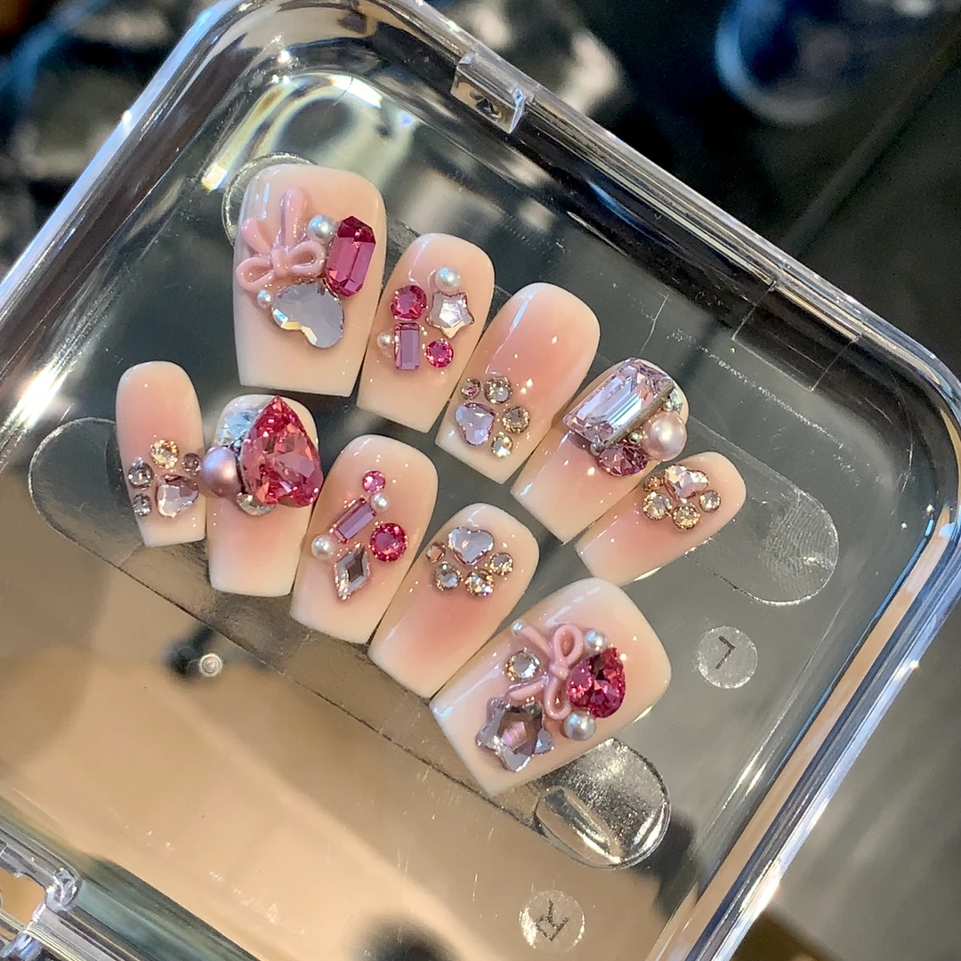 【Molin美甲】粉黛含羞 短甲可爱又显白纯手工施华洛华子穿戴甲