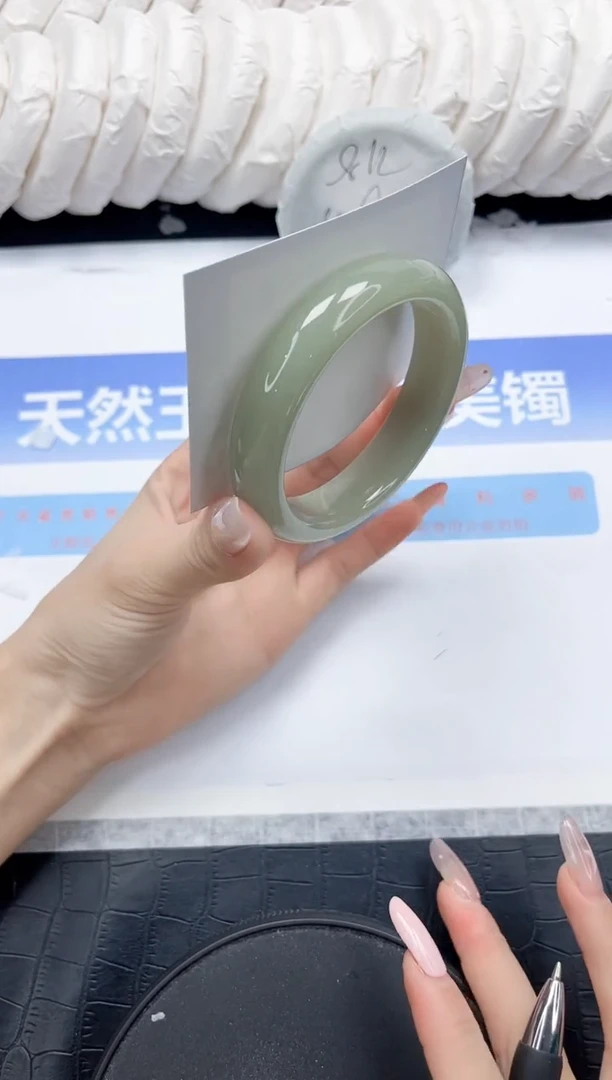 未镶嵌手镯石英质玉219-60.5