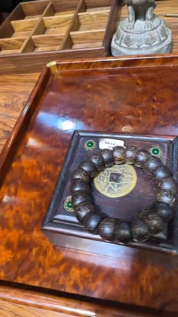 木香碗珠两件套邵氏紫檀木艺