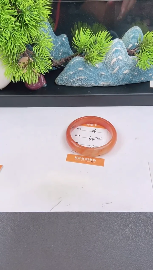 石英质玉手镯未镶嵌46