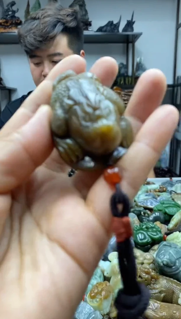 和田玉未镶嵌把件1