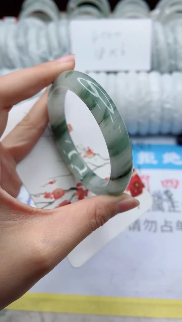 【闪购商品】石英质玉手镯未镶嵌108