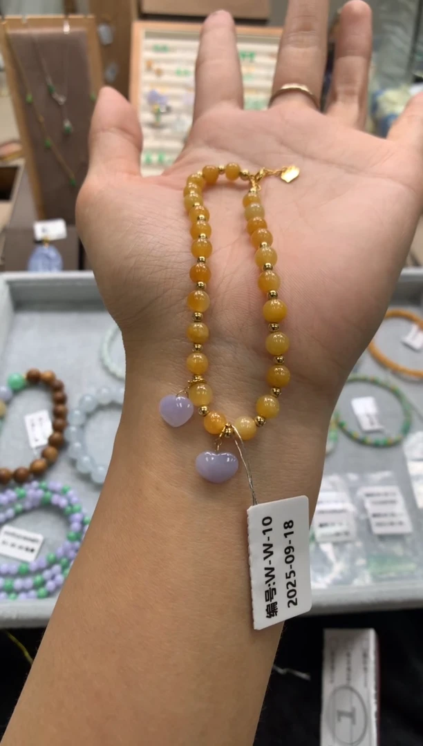 颈饰18K金镶嵌翡翠手链