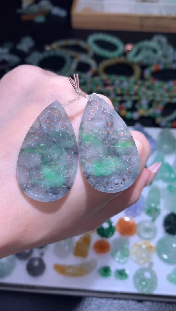 未镶嵌定制翡翠一对仿古耳坠